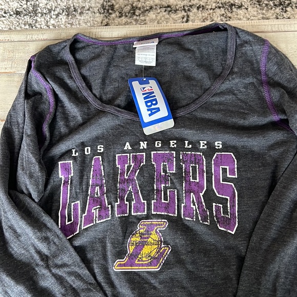 NWT Women’s XL LA Lakers Lightweight Top - Picture 2 of 3